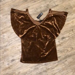 Off the shoulder T-Shirt